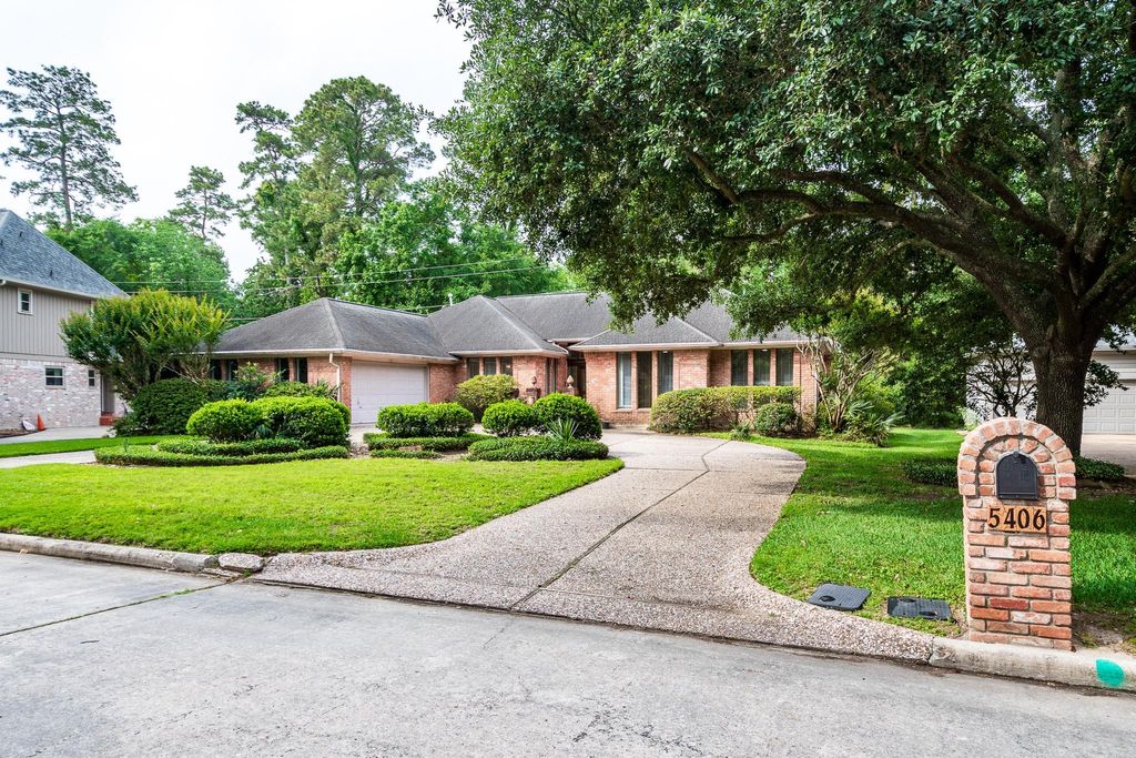 Photo of 5406 Timber Shade Drive, Kingwood, TX 77345 (MLS # 87496630)
