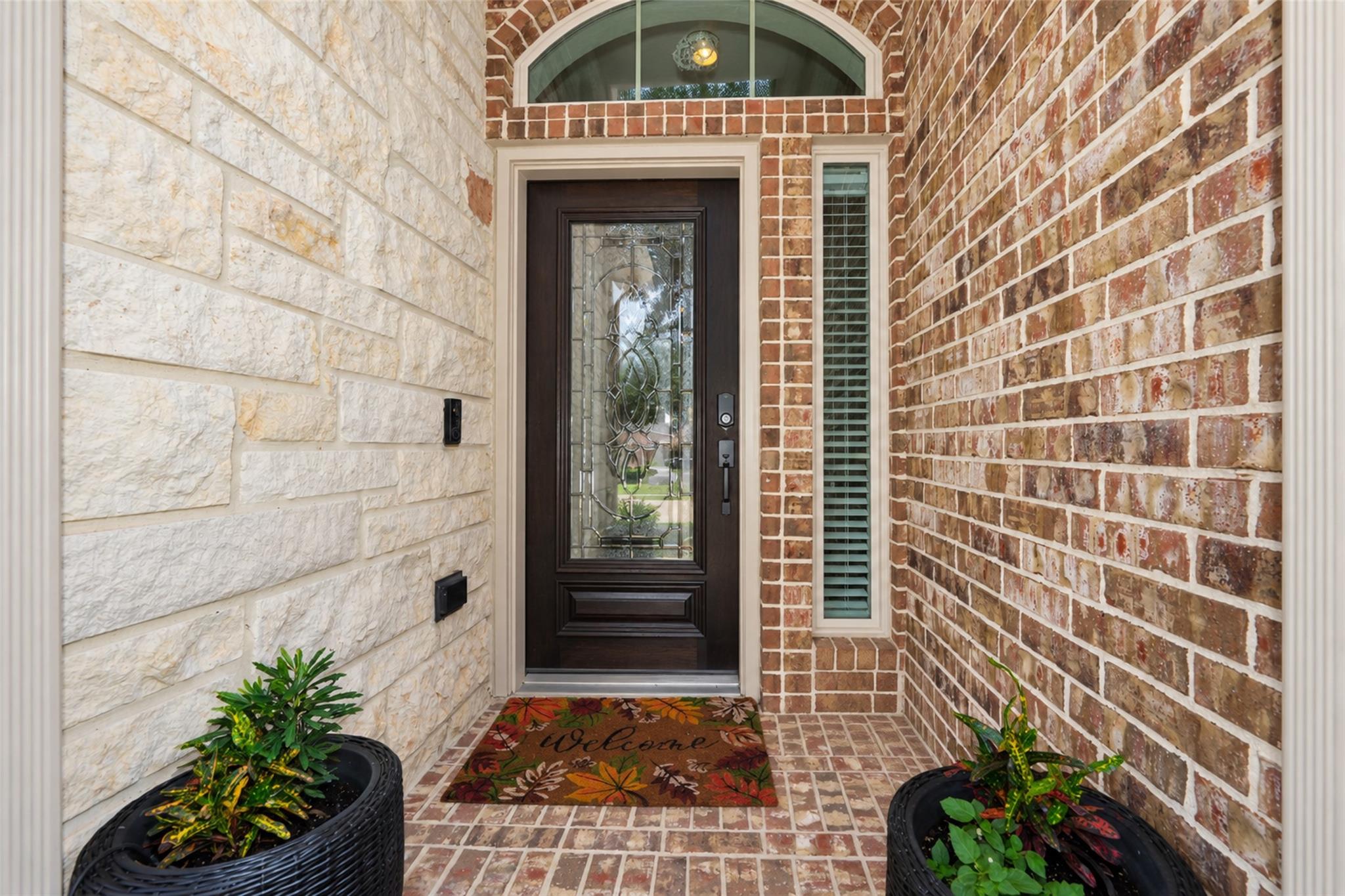 23915 Via Viale Drive