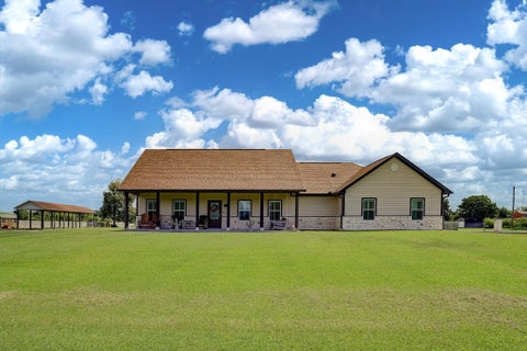Photo of 105 Baker Road, Winnie, TX 77665 (MLS # 74946304)