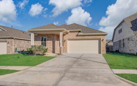 Photo of 8426 Beacon Bay Circle, Baytown, TX 77523 (MLS # 42835119)