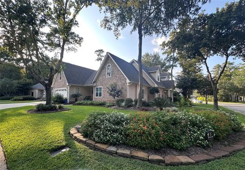 Photo of 5 Maystar Court, Spring, TX 77380 (MLS # 42292297)