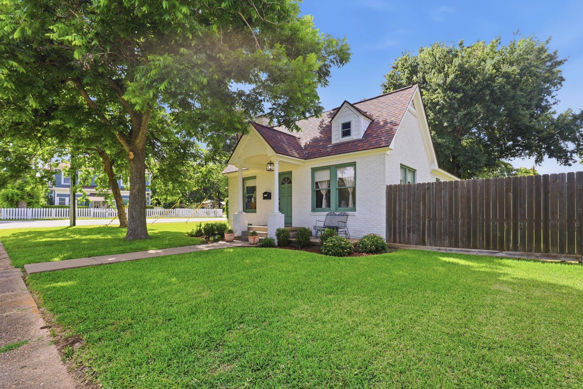 1302 Austin Street