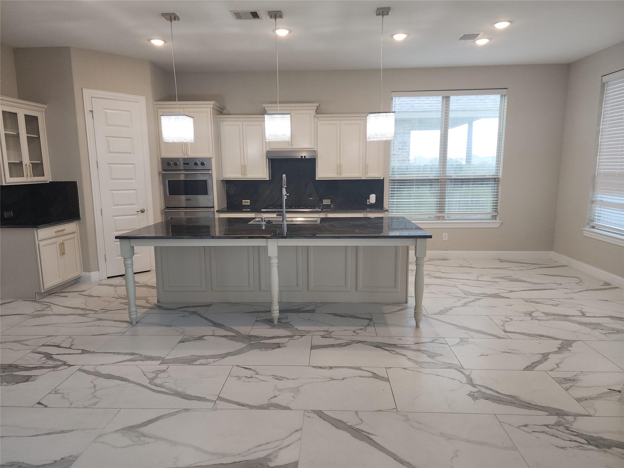 6802 Regal Lakes Drive