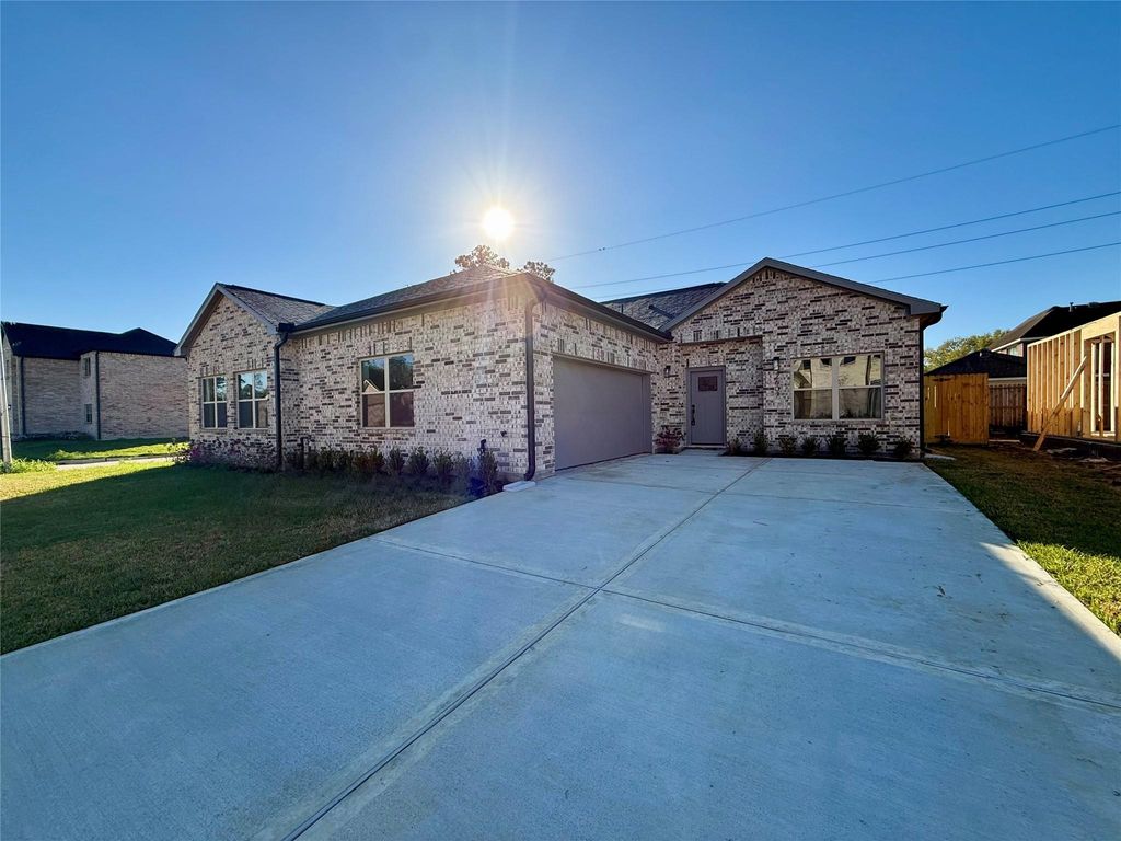 Photo of 2607 Liguria Ln Ln, Spring, TX 77388 (MLS # 21855624)