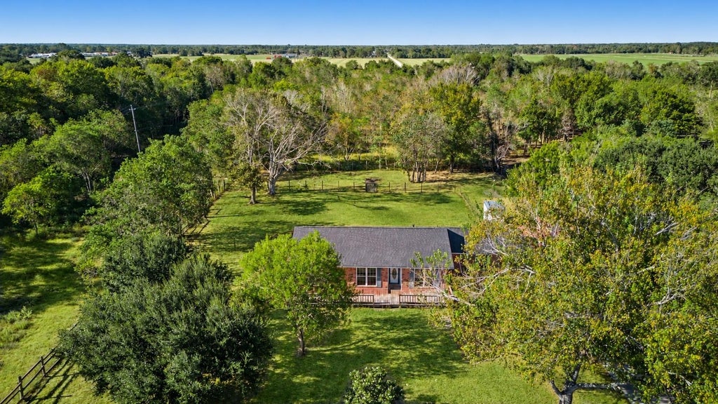 Photo of 5502 Wickwillow Lane, Alvin, TX 77511 (MLS # 52501482)