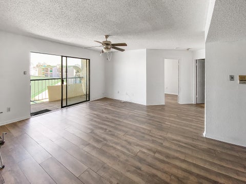 Condo For Rent - 2826 S Bartell Drive #F38<br/> Houston, TX 77054