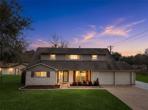 301 Mimosa Drive Hitchcock TX 77563