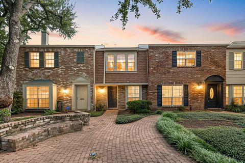 Photo of 6442 Olympia Drive #85, Houston, TX 77057 (MLS # 72882805)