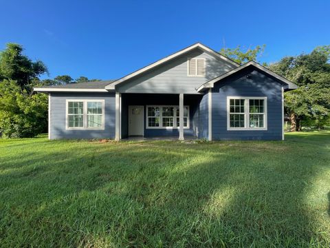 Photo of 450 Governor Hogg Drive, Point Blank, TX 77364 (MLS # 60093888)