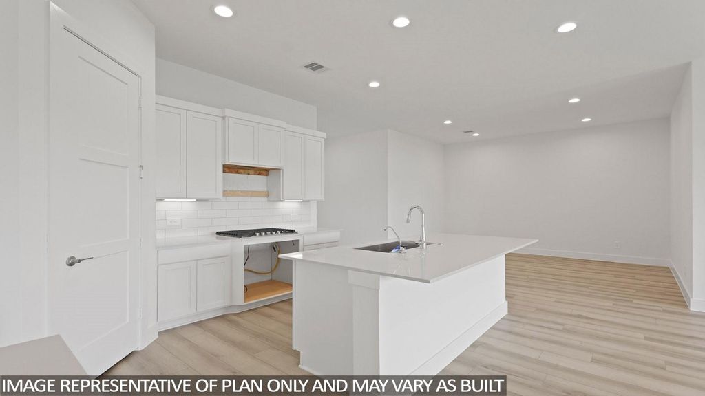 Photo of 403 Summerset Landing Court, Conroe, TX 77304 (MLS # 34859869)