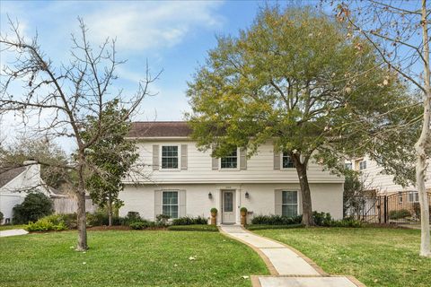 Photo of 14310 Kellywood Lane, Houston, TX 77079 (MLS # 34844012)