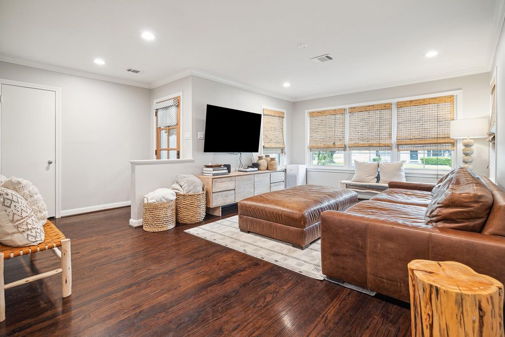 Photo of 8511 Greenbush Street, Houston, TX 77025 (MLS # 31295982)