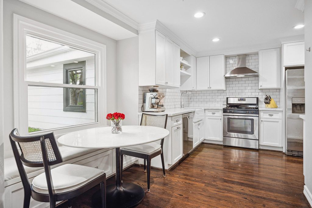 Photo of 8511 Greenbush Street, Houston, TX 77025 (MLS # 31295982)