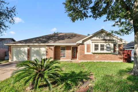 Photo of 8826 Langdon Lane, Houston, TX 77036 (MLS # 98127090)