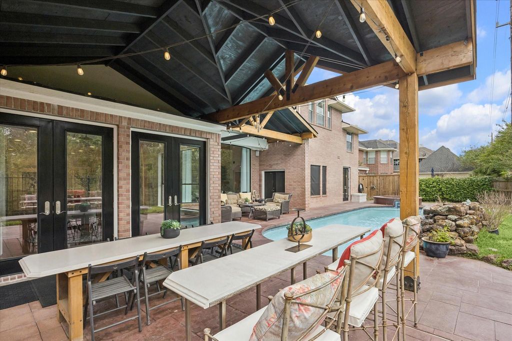 Photo of 12711 Rock Falls Way, Houston, TX 77041 (MLS # 70620810)