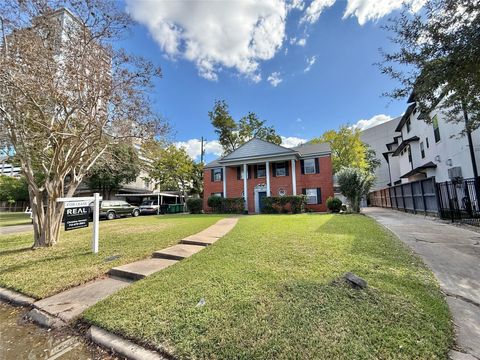 Photo of 2027 Sheridan Street, Houston, TX 77030 (MLS # 42044905)