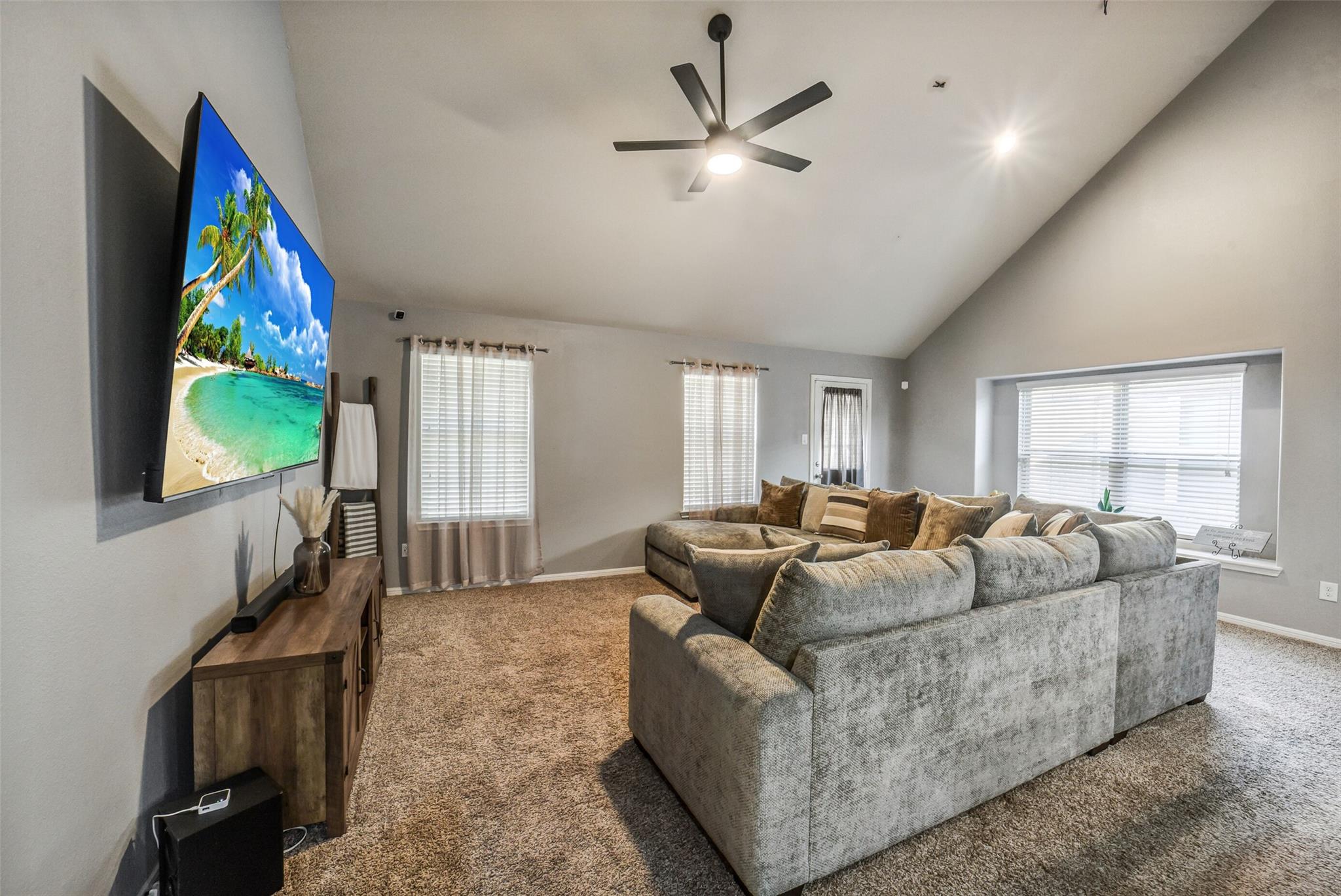 29119 Jarvis Bay Pass