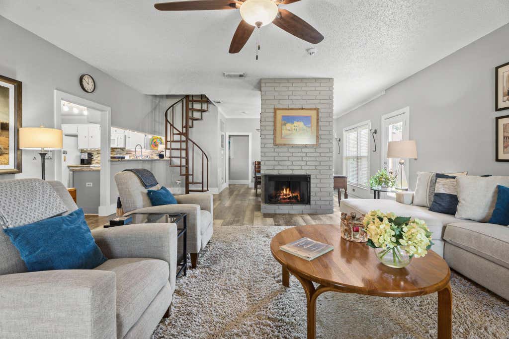 Photo of 2717 Hot Springs Drive, Pearland, TX 77584 (MLS # 82242320)