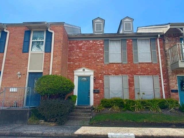 1605 W Sam Houston Parkway S