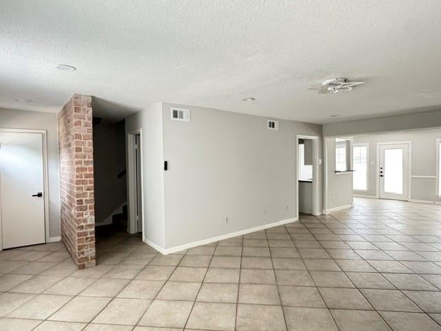 1605 W Sam Houston Parkway S