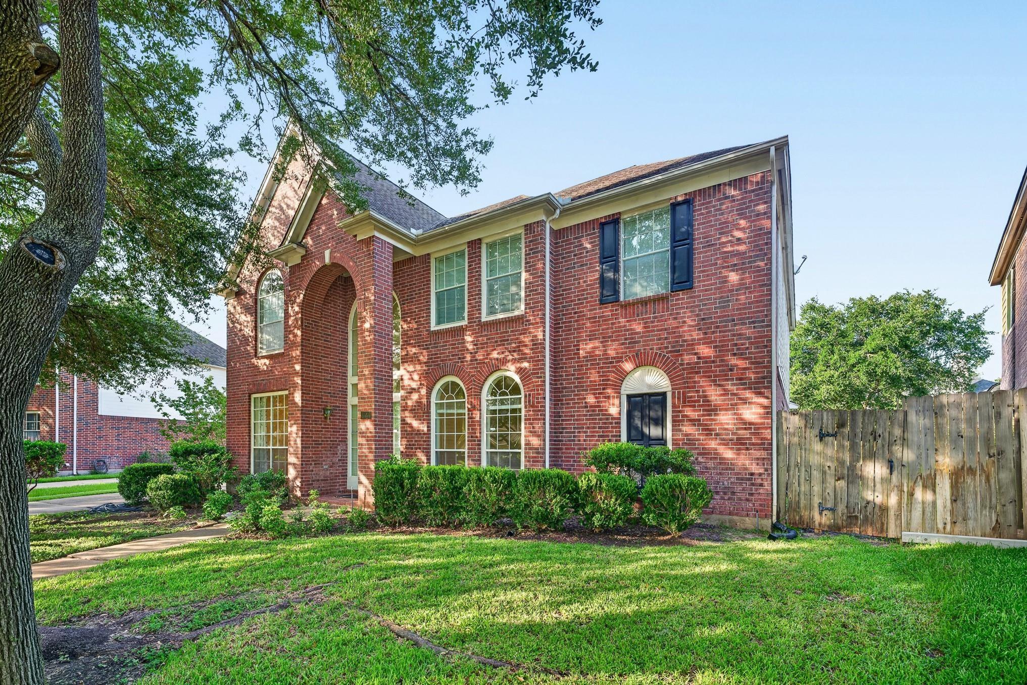 1727 Emma Cove Court