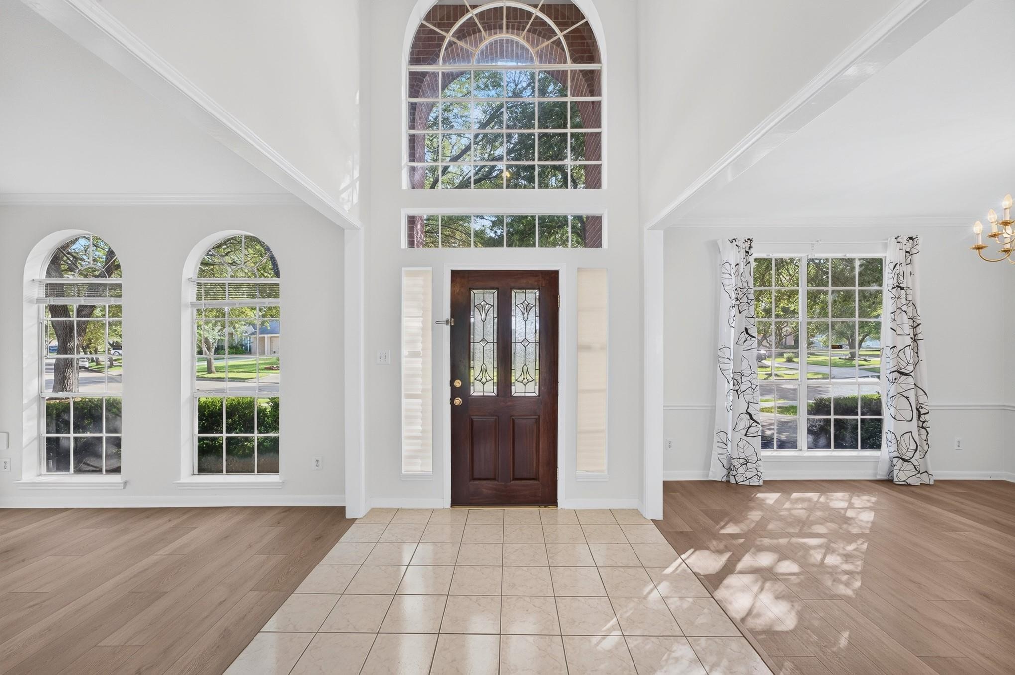 1727 Emma Cove Court