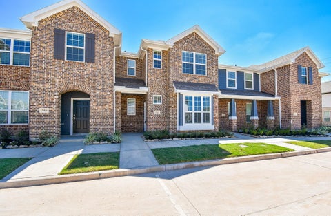 Photo of 2910 Scanlan Meadow #18, Missouri City, TX 77459 (MLS # 97967708)