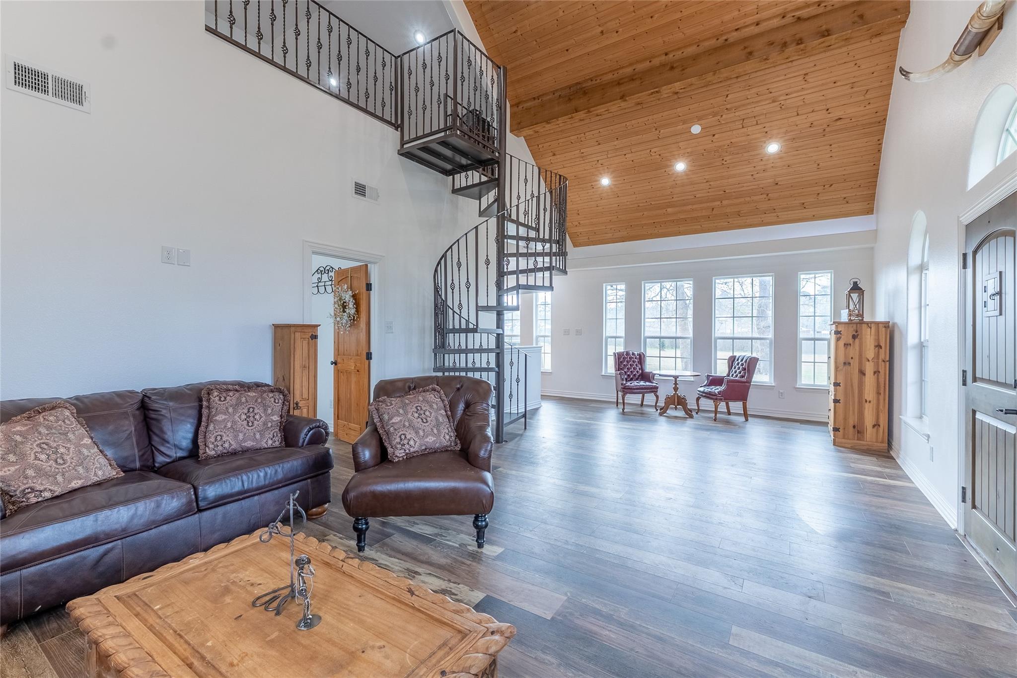 105 County Road 2239