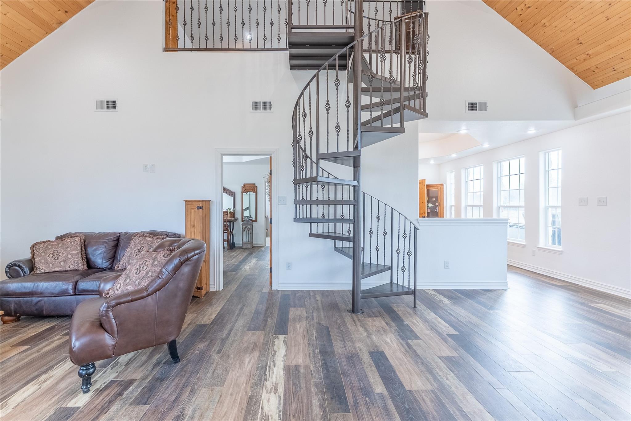 105 County Road 2239