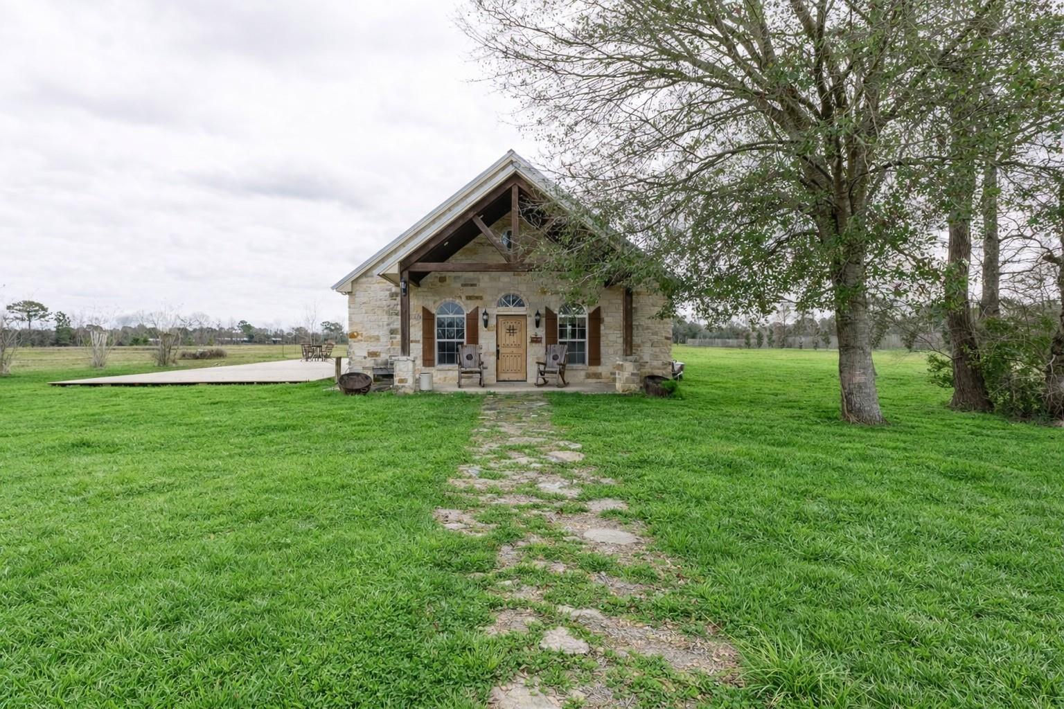 105 County Road 2239