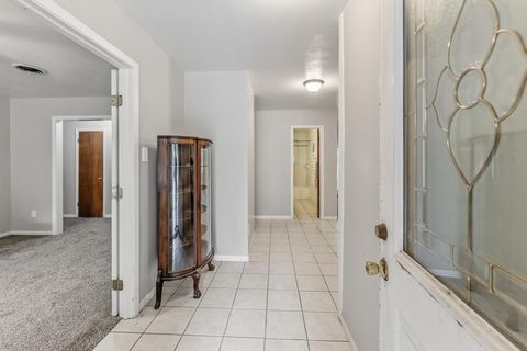 Photo of 1207 21st Street, Huntsville, TX 77340 (MLS # 48314818)