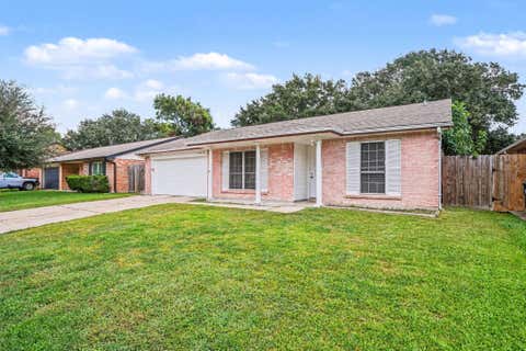 Photo of 10419 Gulfstream Lane, Sugar Land, TX 77498 (MLS # 16162261)