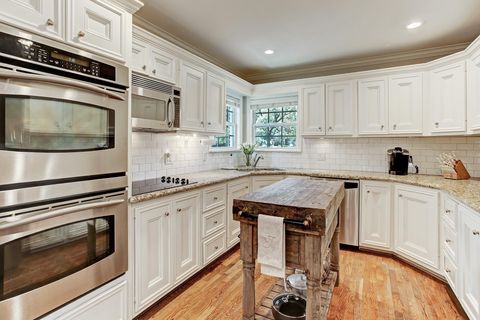 Tiny photo for 751 W 43rd Street, Houston, TX 77018 (MLS # 15113436)