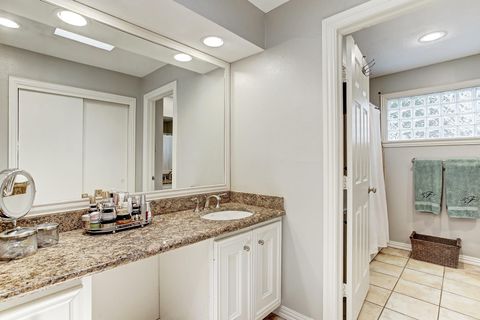 Tiny photo for 751 W 43rd Street, Houston, TX 77018 (MLS # 15113436)