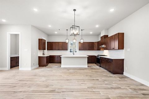 Homes For Rent - 228 W 28th Street<br/> Houston, TX 77008