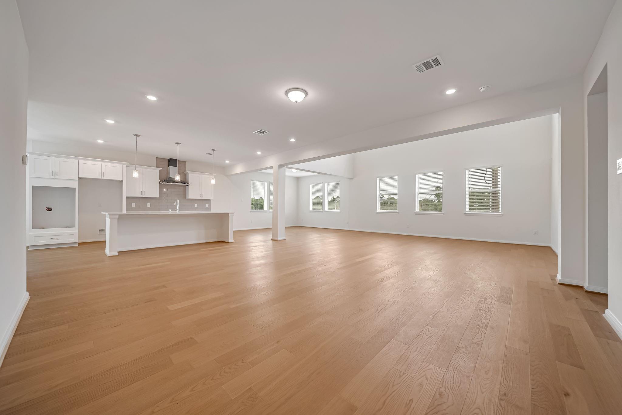 20630 Dynamic Court
