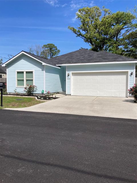 Photo of 1018 Homer Street, Houston, TX 77091 (MLS # 33342219)