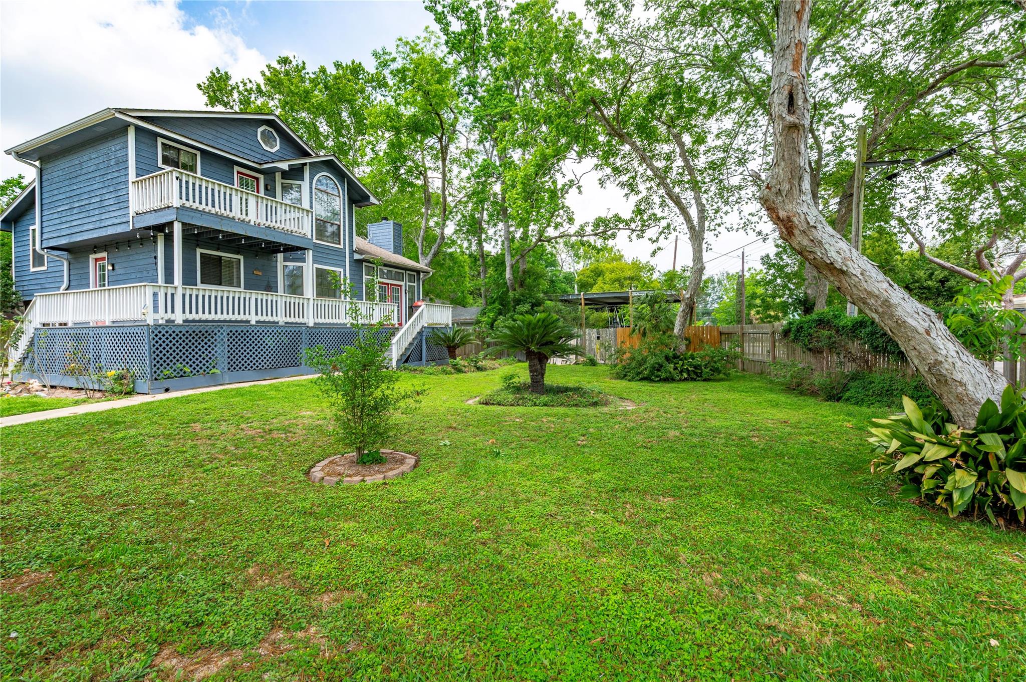3726 Bayshore Drive