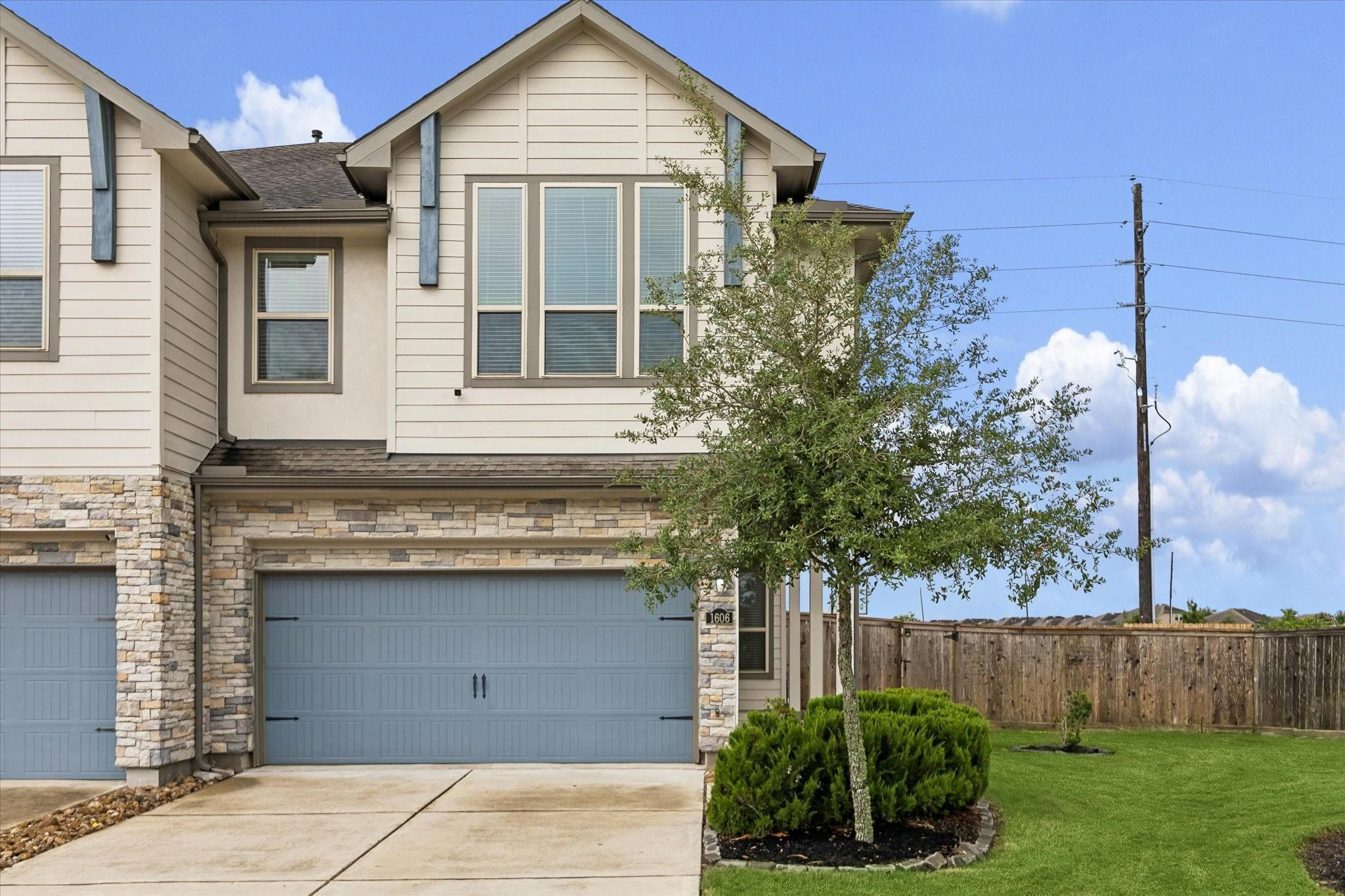 1606 Ryon Falls Drive