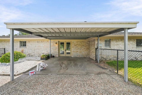 Tiny photo for 302 Country Road 893, Angleton, TX 77515 (MLS # 42683438)