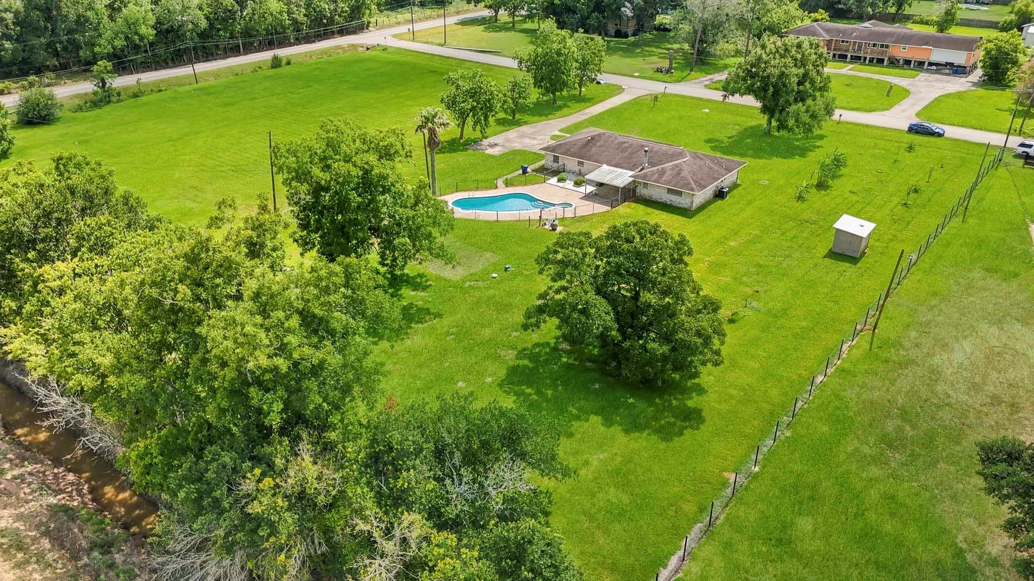 302 Country Road 893