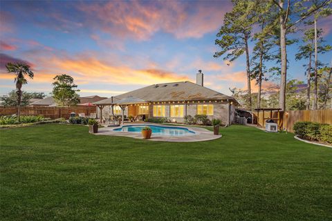 Photo of 14071 Lakepoint Drive, Willis, TX 77318 (MLS # 61361135)