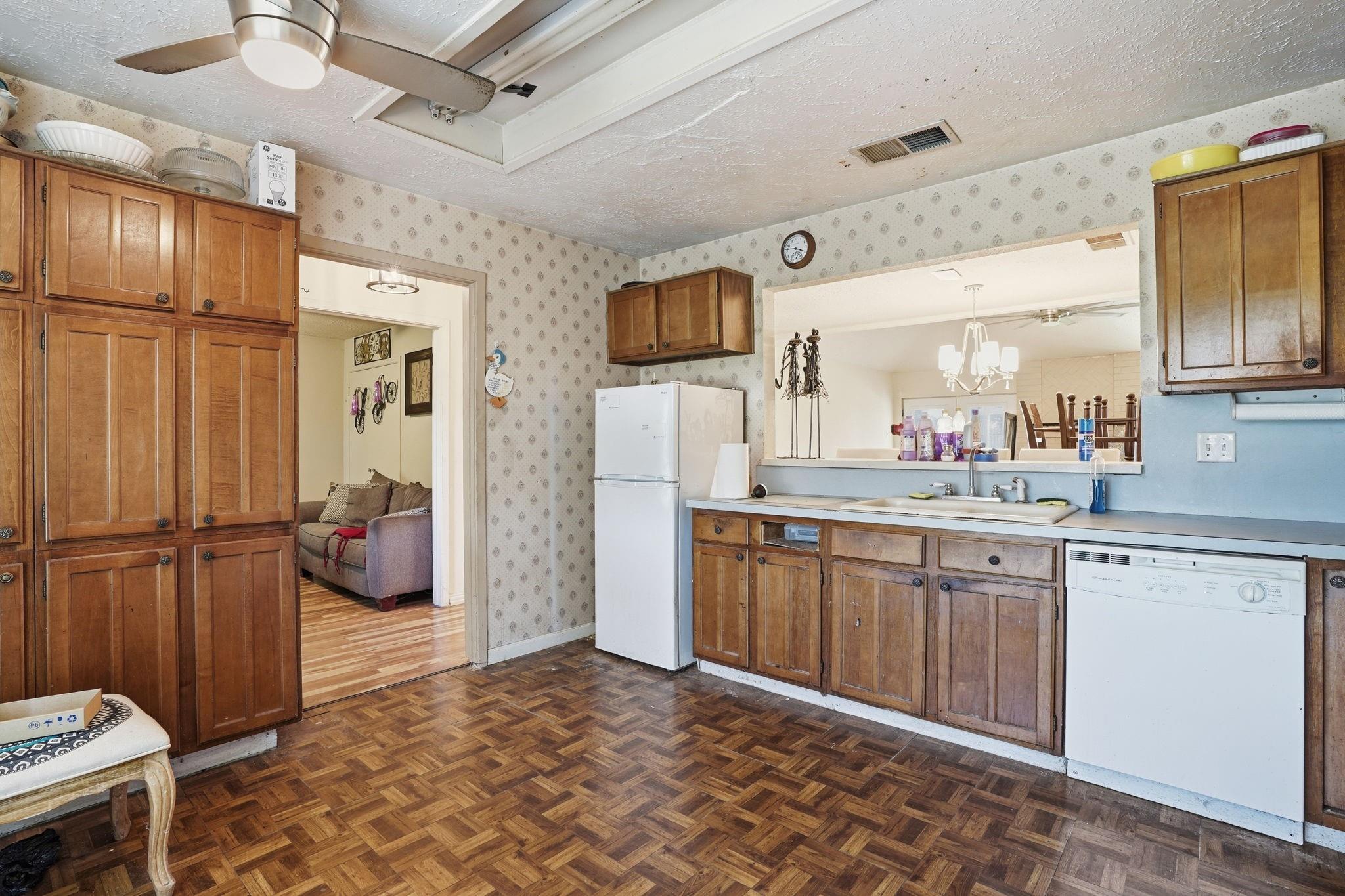 17311 Edgehaven Drive