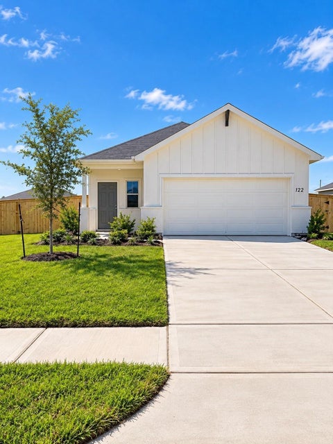 Photo of 122 Abigail Street, Cove, TX 77523 (MLS # 95677769)