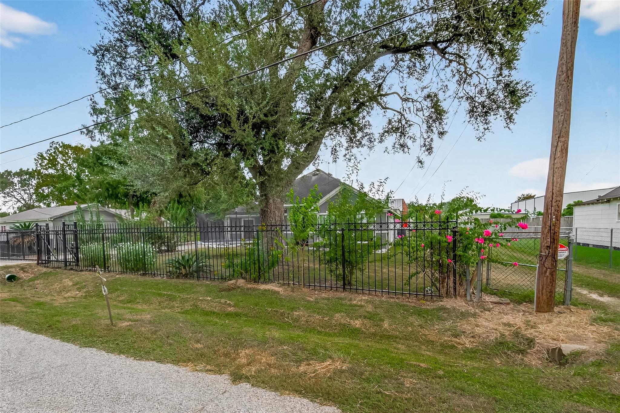 4917 Sycamore Avenue