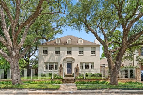 Photo of 2346 Quenby Street, Houston, TX 77005 (MLS # 26192821)