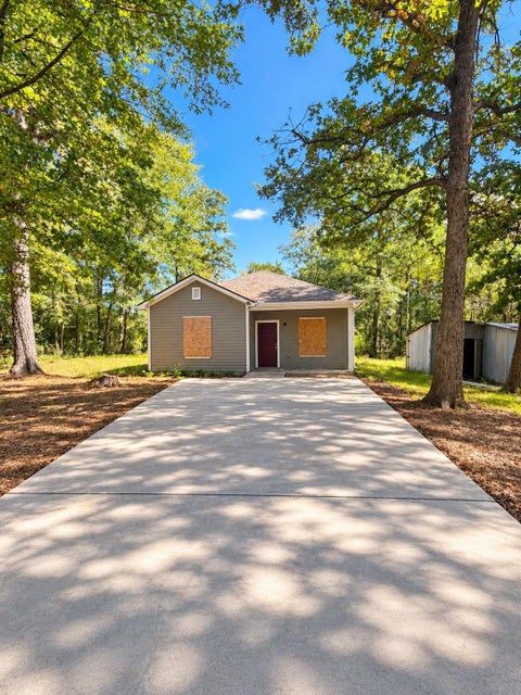 Photo of 19841 Bluewater Road, Montgomery, TX 77356 (MLS # 80581766)