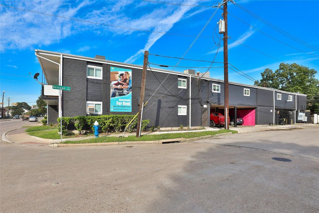 Photo of 1840 Richmond Avenue #27, Houston, TX 77098 (MLS # 47994138)