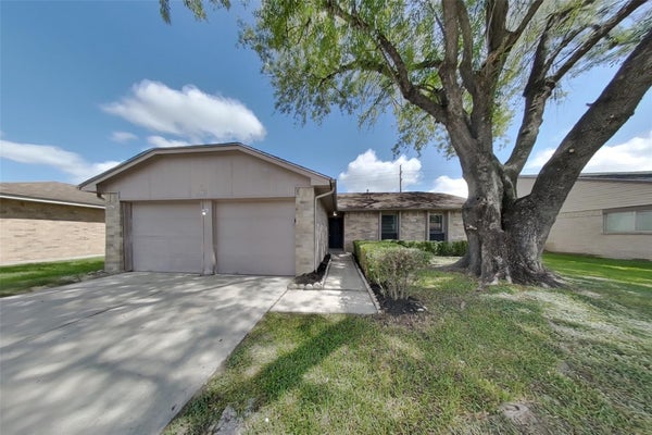 3446 EDGECREEK DR, HOUSTON, TX 77066 - Image ccbc7db123c5b4f0f8a0181e8594a6e1/2597367158