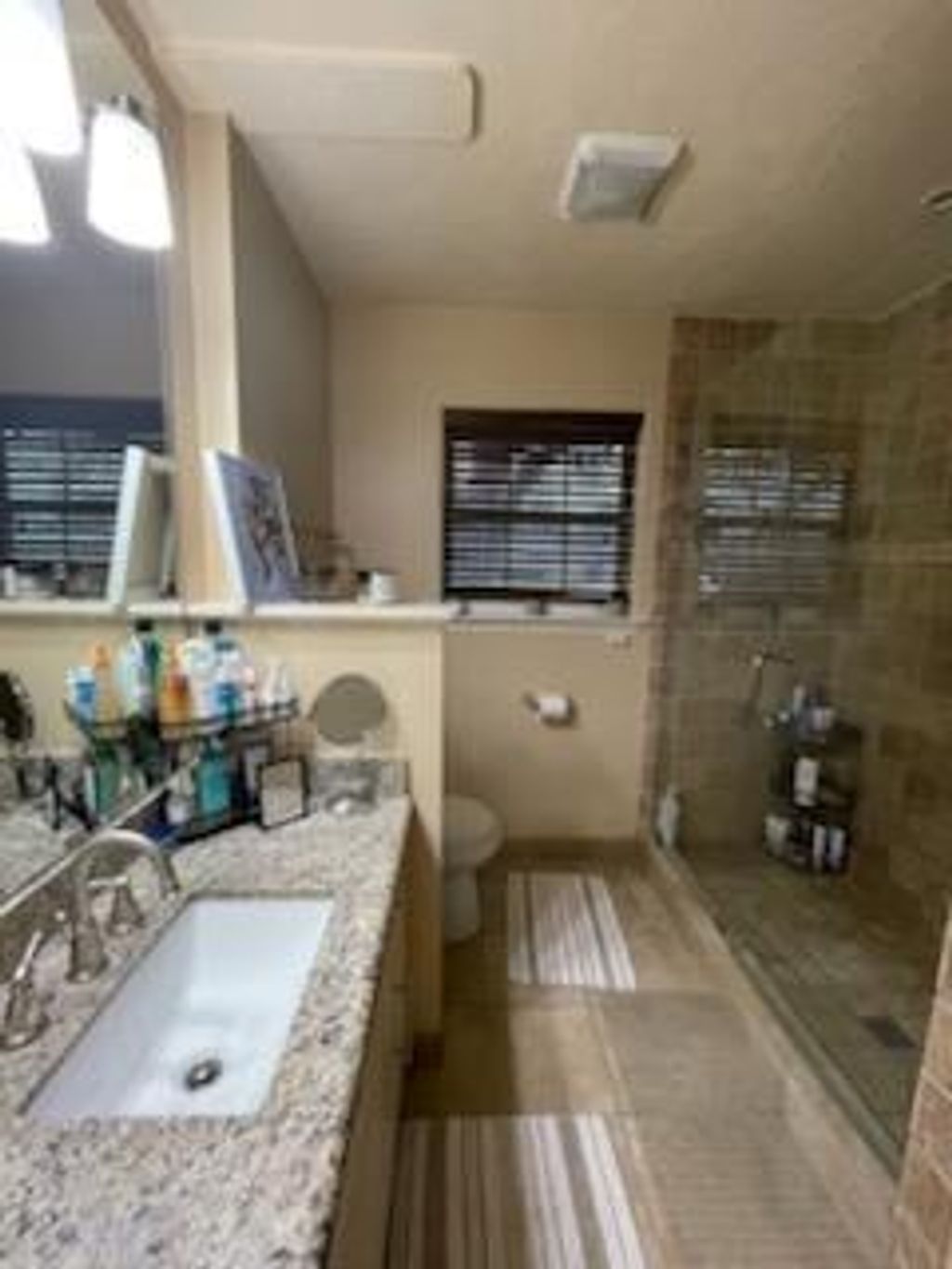 Photo of 5926 Hornwood Drive, Houston, TX 77081 (MLS # 77797633)